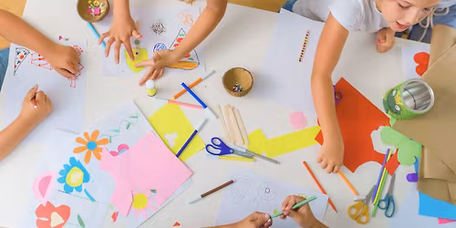 Tiny Art Explorers: Sticker & Collage World