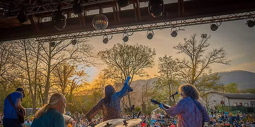 NEW DAWN STARKESTRA AT SUNDAYS ON THE RIVER IN OLIVETTE