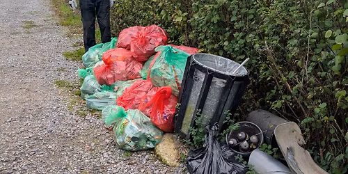 Binfield 10K litter-pick