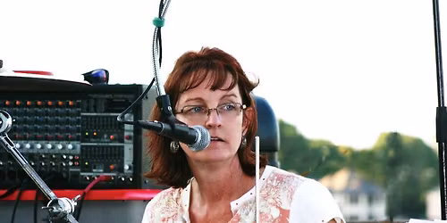 Karaoke at Los 3 Mexicanos