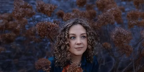 Jo Mango. The Lighthouse Tour