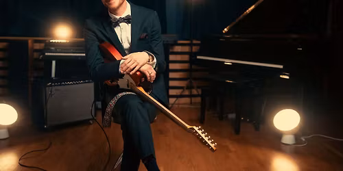 AN AMERICAN HOLIDAY - ADAM DOUGLAS \/\/ Kilden teater og konserthus