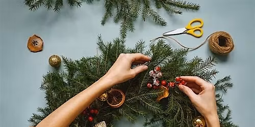 Make a Holiday Wreath!