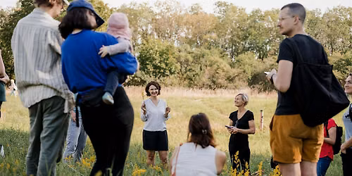 Kr\u00e4uterwanderung in Wien: Wildkr\u00e4uter erkennen und nutzen