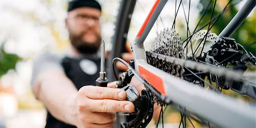 Fix a Flat Class at Trek Bicycles Pasadena