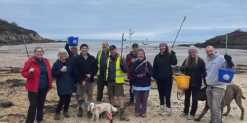 World Oceans Day beach clean with the Cornish seal sanctuary 