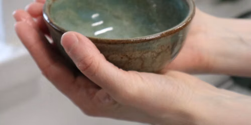 Tyhj\u00e4 kulho - Empty Bowls