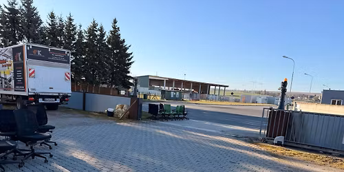 B\u00fcrom\u00f6bel Abverkauf und Beratung Tag Samstag 11 April 8 Uhr bis 12 Uhr 