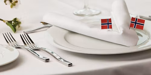 \ud83c\uddf3\ud83c\uddf4 Feir 17. mai hos oss! \ud83c\uddf3\ud83c\uddf4 