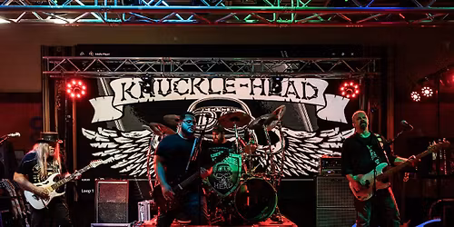 Knuckle-Head Rocks I don't Know Sports Grille!!!