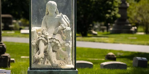 Graceland Cemetery Hauntings & History Tour