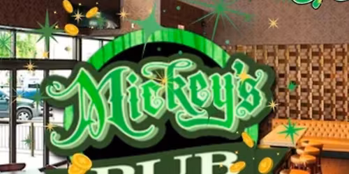  Lena + The Bear at Mickey's! 