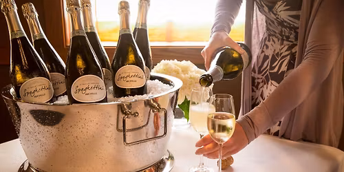 Special Saturday Brunch featuring DW3