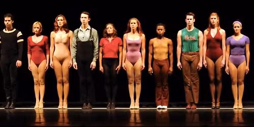 Laulava n\u00e4yttelij\u00e4 - n\u00e4yttelev\u00e4 laulaja -kurssi