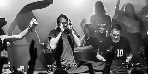 Alexander Koning, Pavo, Panic, Buzz Fuzz, Gizmo, Human Resource in Bloemendaal