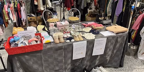 MegaVideDressingwalter - Quai de l'Entrep\u00f4t - VETEMENTS ET JOUETS