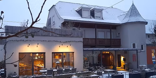 \u201eAlice im Wunderland\u201c \u2013 Silvester im Johannishof