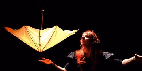 [NUIT DU CIRQUE] Variations pour un parapluie - Cie Chouette il pleut !