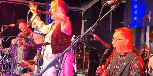  Virginia Kettles Rolling Folk - Band