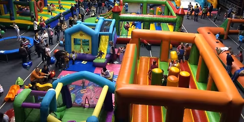 M\u00f3rahalom! Kalandra fel! Nov.16.-\u00e1n vas\u00e1rnap v\u00e1r a L\u00e9gv\u00e1rVil\u00e1g J\u00e1tsz\u00f3h\u00e1z!!