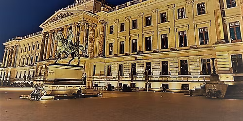 \u00dcber Schlossgeister, Hexen und Vampire