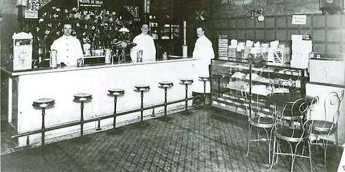 Williams Grill: 1887-1975 (Exhibit)