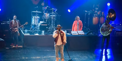 Los Angeles Philharmonic - New Years Eve with The Roots