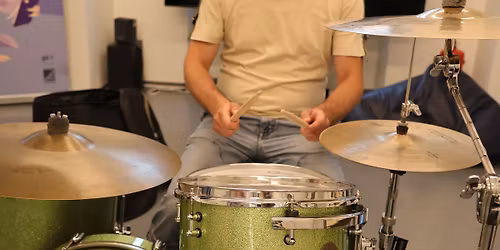 Zimska pri\u010da iz Ben\u010di\u0107a: najbolje od 47. Ri-Rocka - mlade snage tresu Art-kvart!