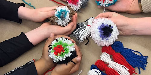 T8 - Fiber Jewelry with Io Olivera