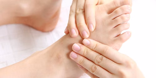REFLEXOLOGY FOR ALL - LEARN THE COMPLETE FOOT \ud83d\udc63SEQUENCE OVER 4 WEEKENDS!