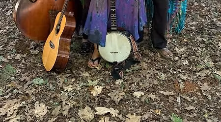 Las Ni\u00f1as Muertas | Wild Eye Pub