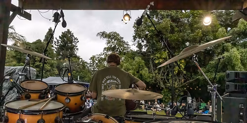 Jax @ Party on the Oval 