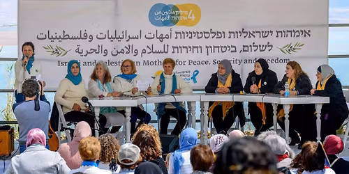 Ensemble, des Isra\u00e9liennes et Palestiniennes osent la paix