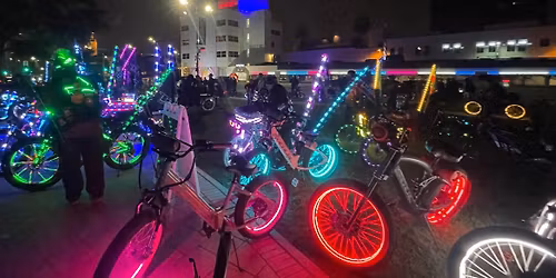 Critical Mass Cycle ride - Light the Ride