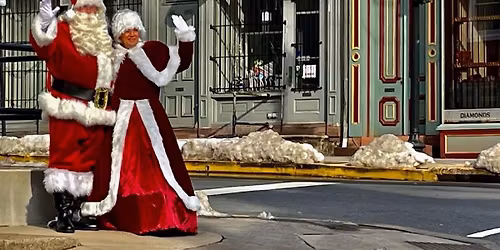 Pictures with Santa and Mrs Claus