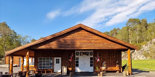 Familiedager p\u00e5 Olsnes G\u00e5rd sammen med Nat\u00e5s Hjemmebakst\ud83e\udd0e