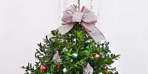 Boxwood Centerpiece Class