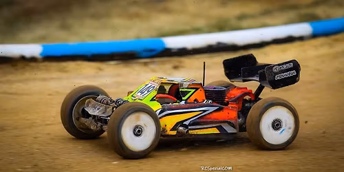 Truggy Nationals at Slough