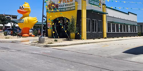 Sketch the Yellow Duck, Next to Bubba's