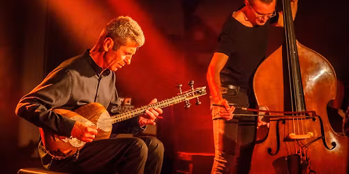 "\u05d0\u05d3\u05d5\u05d5\u05ea" - \u05d0\u05e0\u05e1\u05de\u05d1\u05dc \u05e4\u05e8\u05e5 \u05d0\u05dc\u05d9\u05d4\u05d5