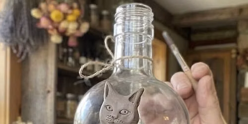 The Spirit of the Feline: Sculpting Ancestral Vessels