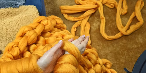 Arm Knitted Blanket Workshop 