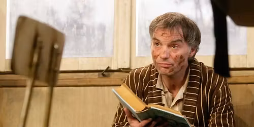 Ucpanej syst\u00e9m \u2013 Dejvick\u00e9 divadlo