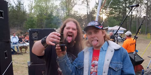 doghouse with toxxic