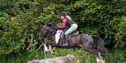 Felcourt XC Clinic with photographer 
