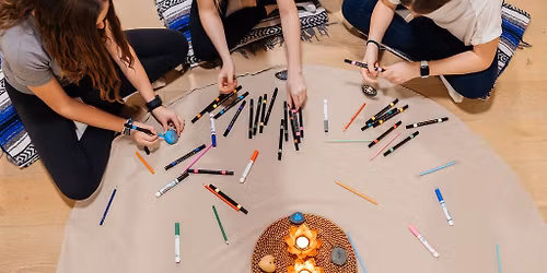 GIRL\u2019S CIRCLE