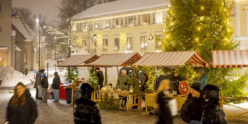 Jul p\u00e5 stan - Julmarknad