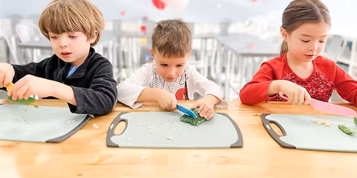 Ho Ho Ho & Mistletoe Day Camp