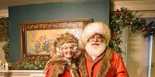 grand opening / pictures with Santa