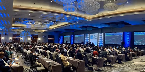 Schwab Coaching Market Drive - San Diego